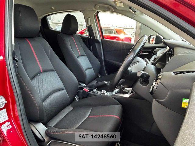 Mazda DEMIO 2015-01 6904410-16