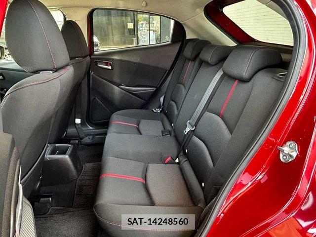 Mazda DEMIO 2015-01 6904410-21