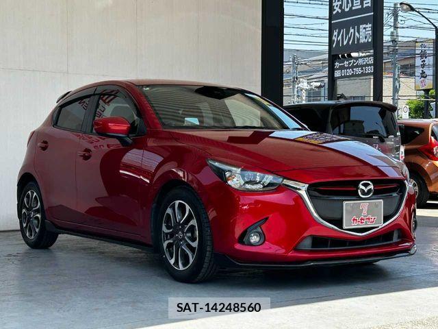 Mazda DEMIO 2015-01 6904410-24