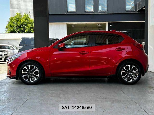 Mazda DEMIO 2015-01 6904410-29
