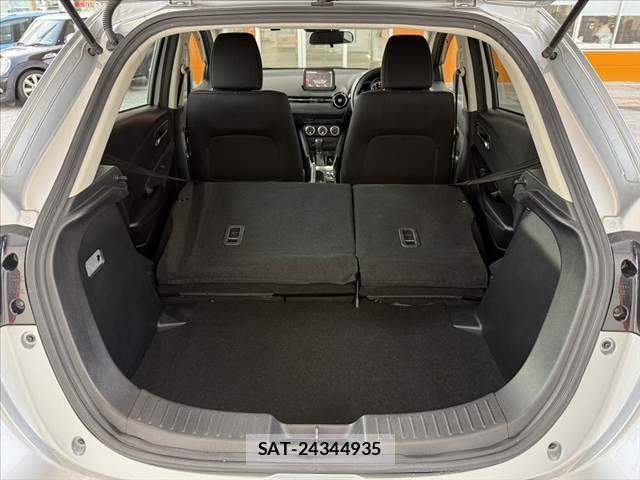 Mazda DEMIO 2018-02 6904398-20