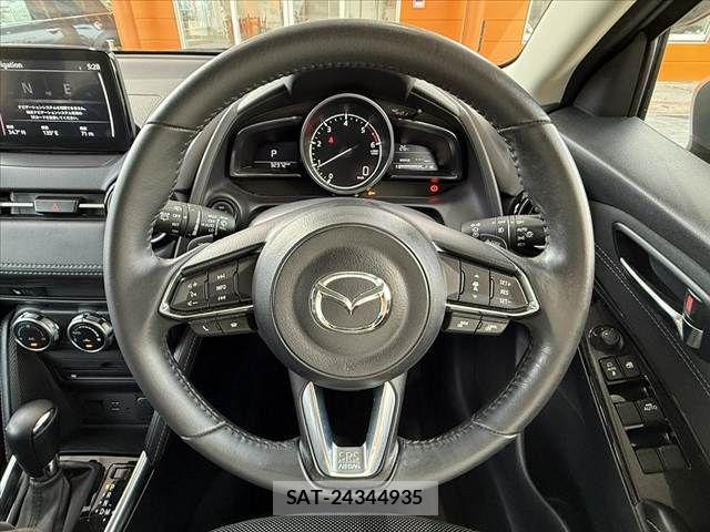 Mazda DEMIO 2018-02 6904398-25