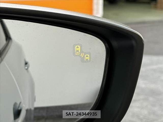 Mazda DEMIO 2018-02 6904398-5