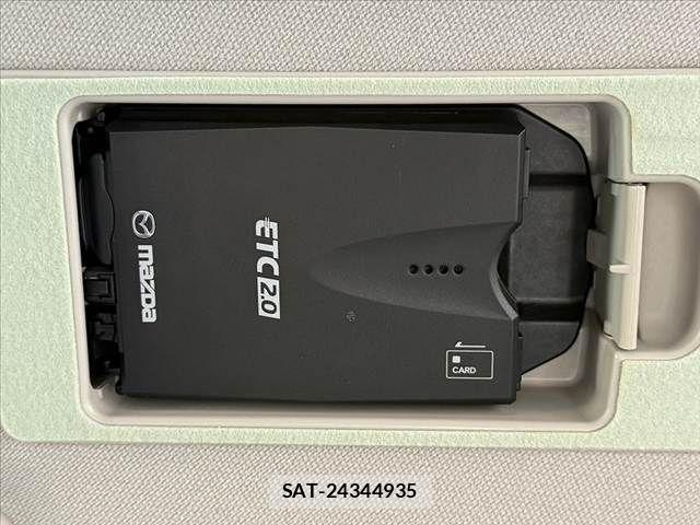 Mazda DEMIO 2018-02 6904398-6