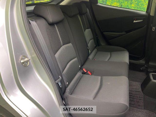 Mazda DEMIO 2017-06 6904404-8
