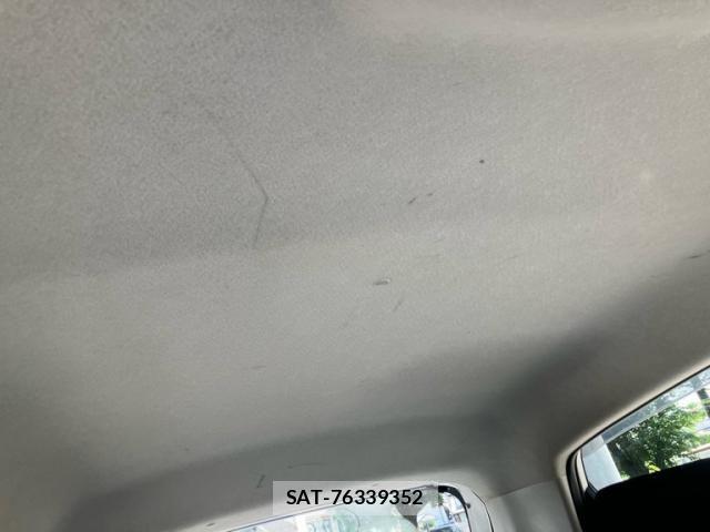 Mazda DEMIO 2012-03 6904445-24