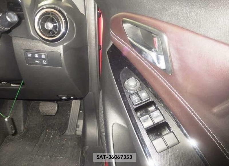 Mazda DEMIO 2019-03 6775367-5