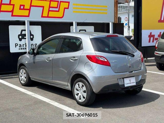 Mazda DEMIO 2013-10 6993211-24