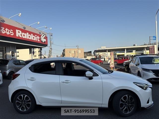 Mazda DEMIO 2015-01 6993214-5