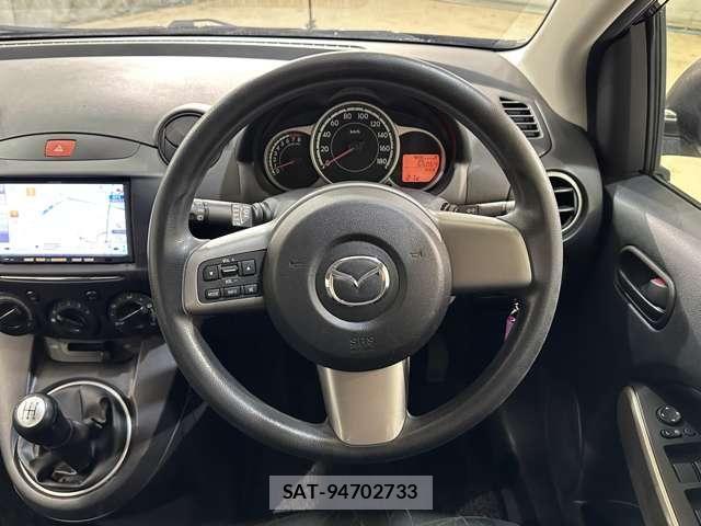 Mazda DEMIO 2013-06 7020368-9