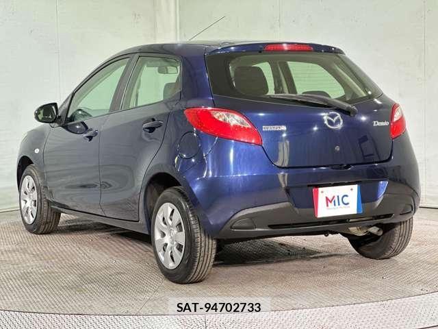 Mazda DEMIO 2013-06 7020368-6