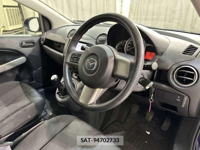 Mazda DEMIO 2013-06 7020368-8