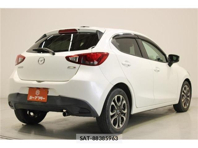Mazda DEMIO 2015-07 7058329-11