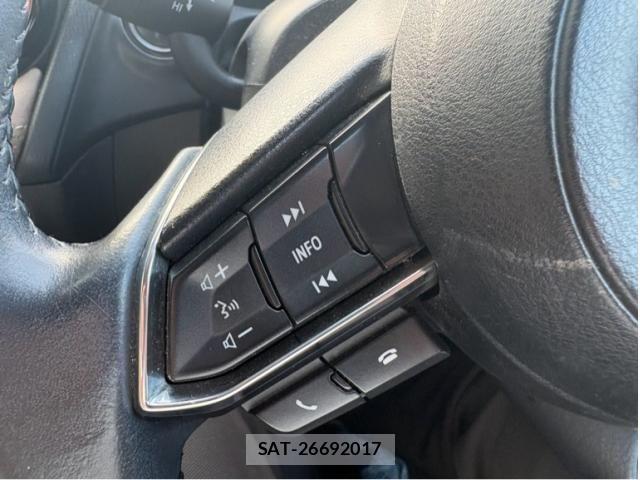 Mazda DEMIO 2016-11 7058334-12