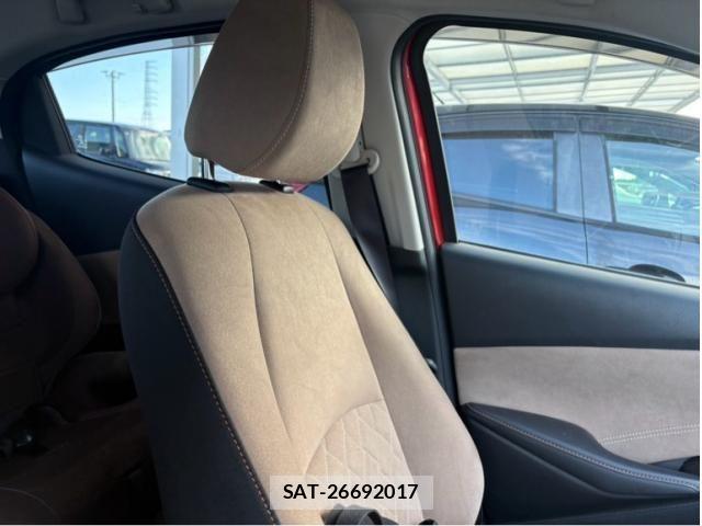 Mazda DEMIO 2016-11 7058334-17