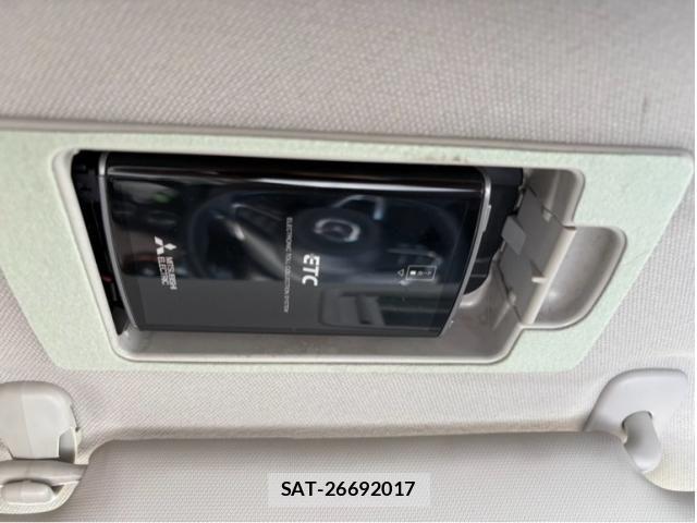 Mazda DEMIO 2016-11 7058334-24