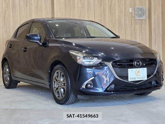 Mazda DEMIO 2018-08 7058332-16