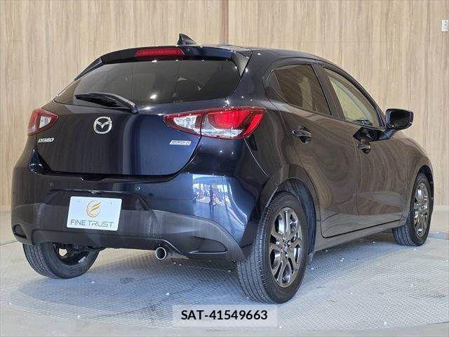 Mazda DEMIO 2018-08 7058332-18
