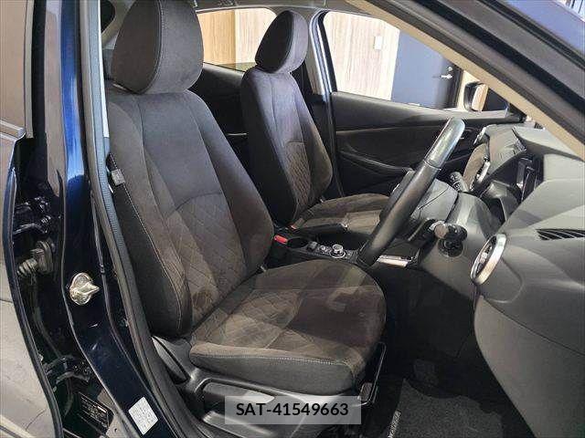 Mazda DEMIO 2018-08 7058332-8