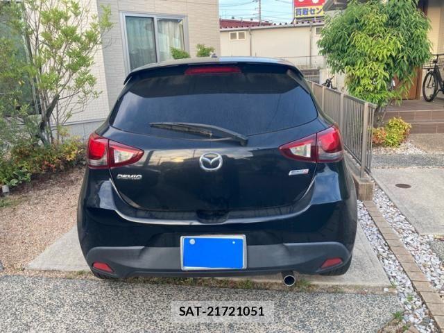 Mazda DEMIO 2015-06 7058338-3