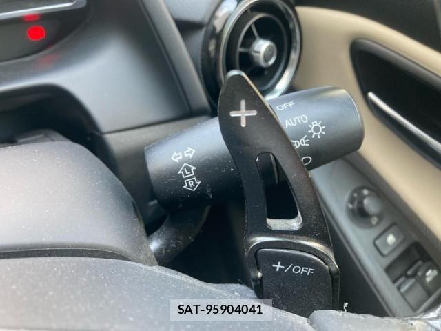 Mazda DEMIO 2015-02 7058335-19