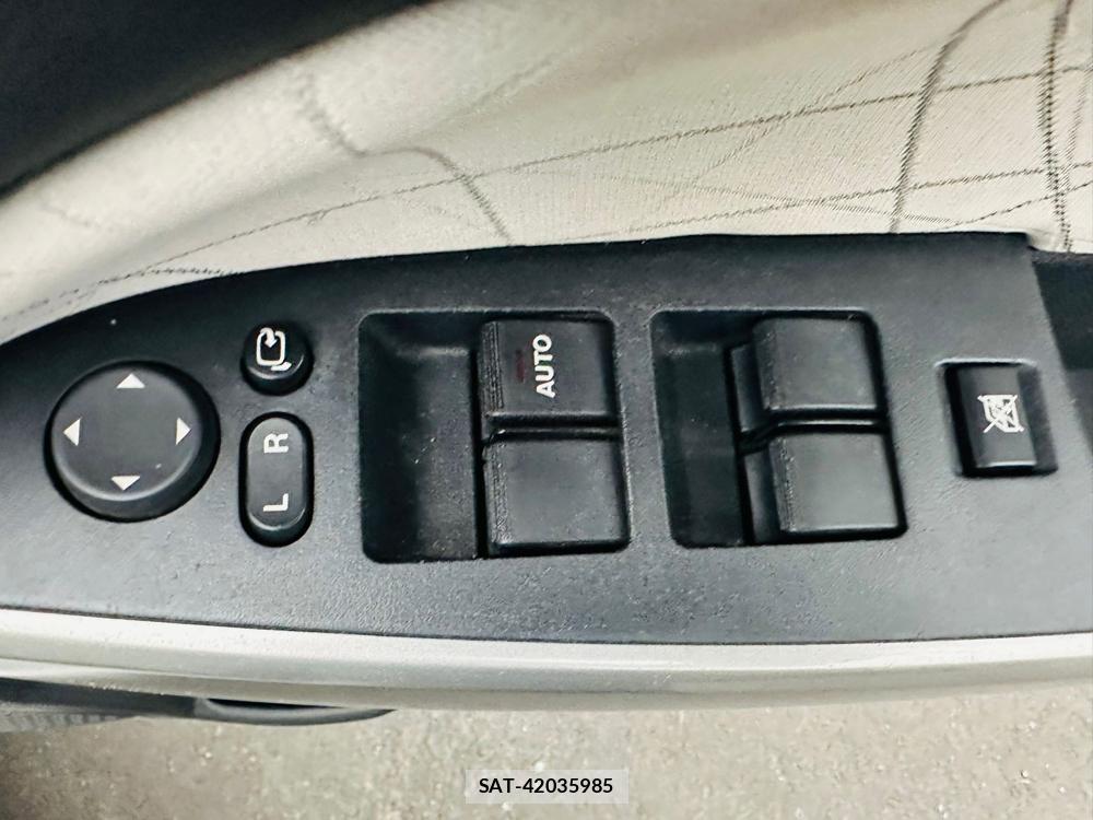 Mazda DEMIO 2011 7013720-21