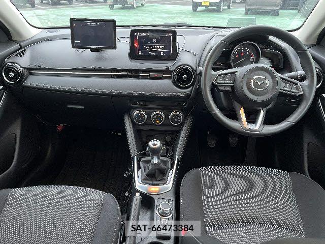 Mazda DEMIO 2017-09 7217725-15