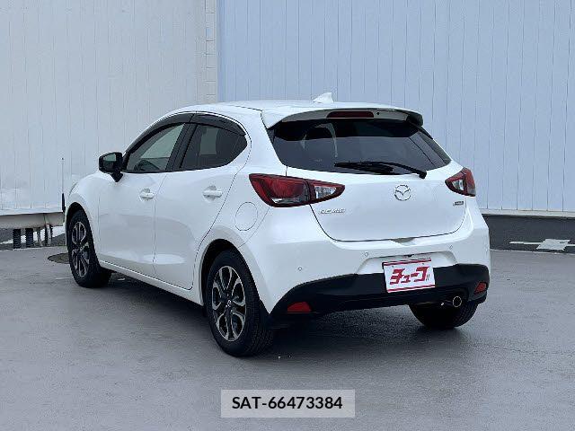 Mazda DEMIO 2017-09 7217725-2