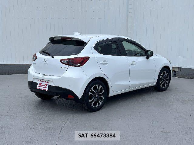 Mazda DEMIO 2017-09 7217725-8