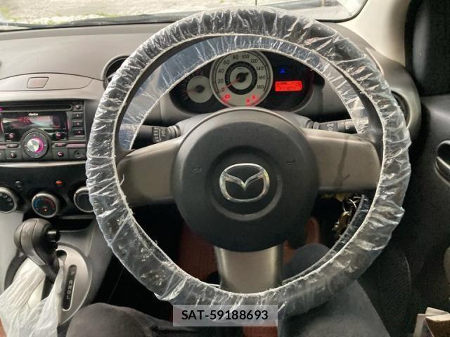 Mazda DEMIO 2011-06 7217661-12