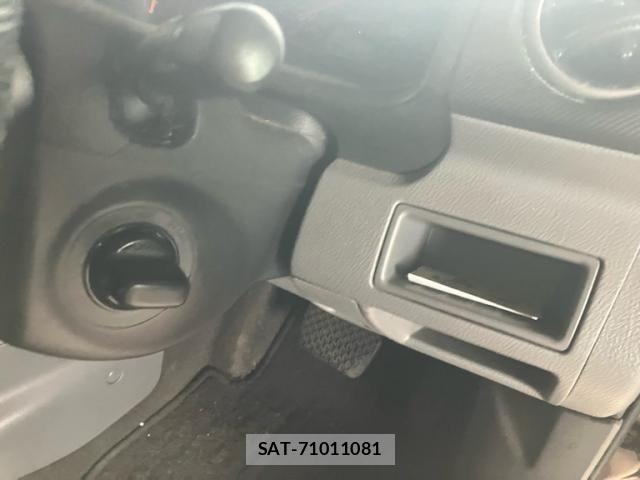 Mazda DEMIO 2005-06 7217657-9