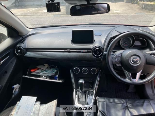 Mazda DEMIO 2014-12 7217686-17