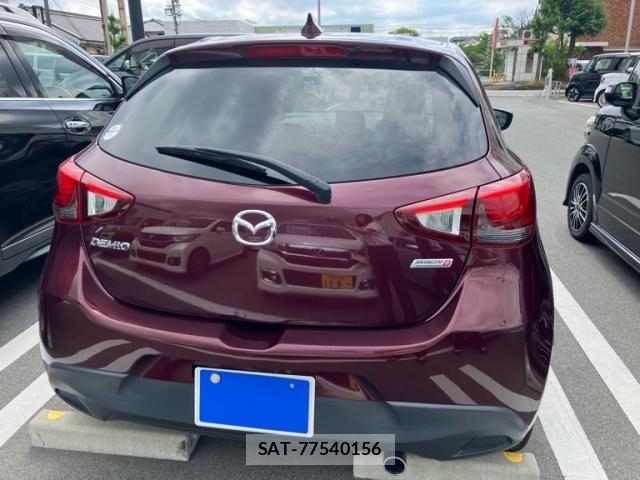 Mazda DEMIO 2017-12 7217727-8