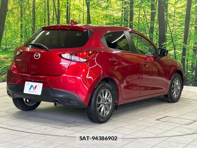 Mazda DEMIO 2018-08 7217728-16