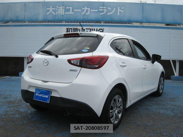 Mazda DEMIO 2015-11 7217714-12