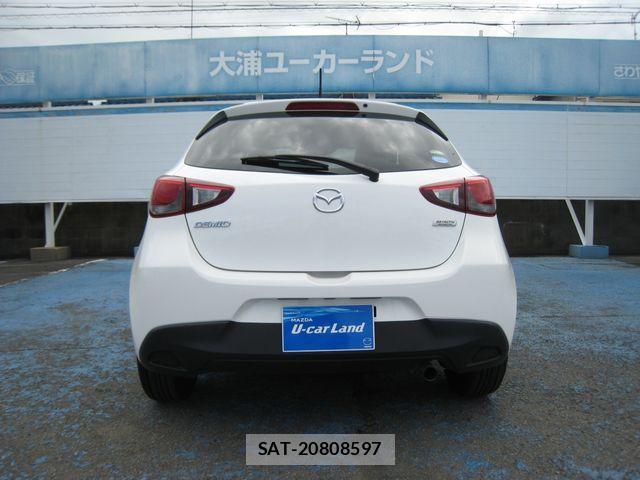 Mazda DEMIO 2015-11 7217714-13