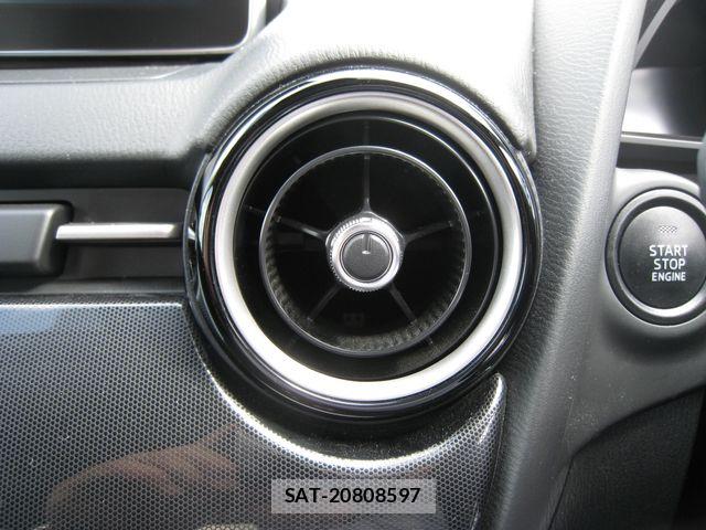 Mazda DEMIO 2015-11 7217714-21