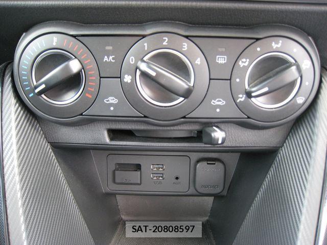 Mazda DEMIO 2015-11 7217714-5