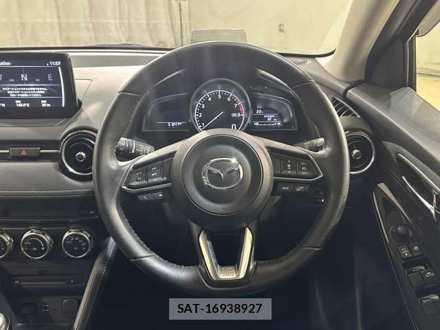 Mazda DEMIO 2017-05 7217726-9