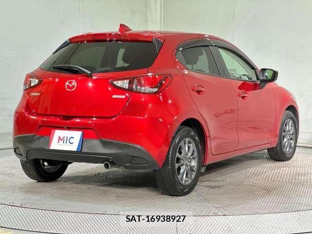 Mazda DEMIO 2017-05 7217726-4