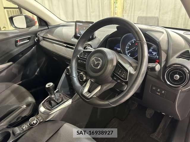 Mazda DEMIO 2017-05 7217726-8