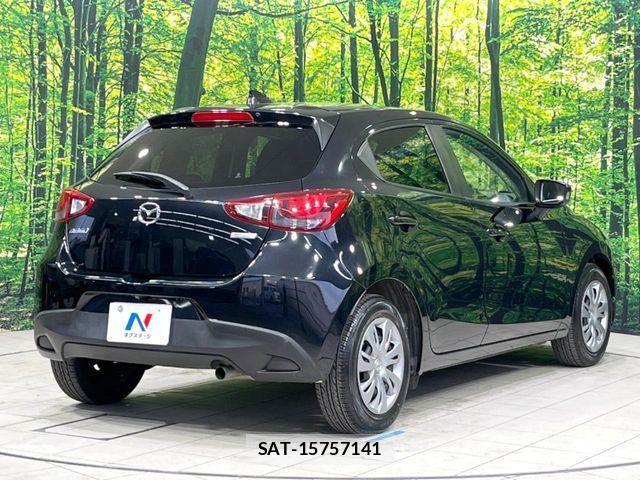Mazda DEMIO 2014-10 7217671-16