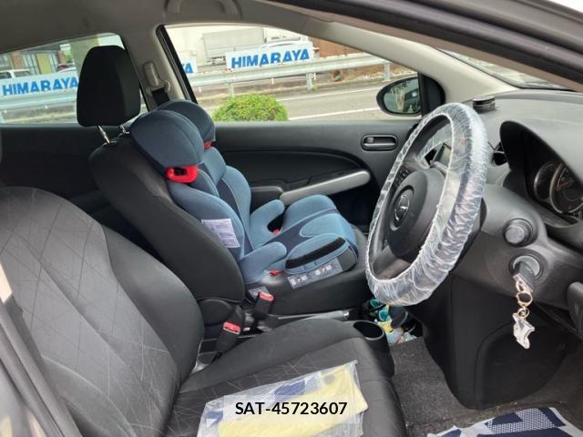 Mazda DEMIO 2013-06 7217664-7