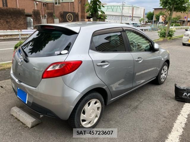 Mazda DEMIO 2013-06 7217664-5