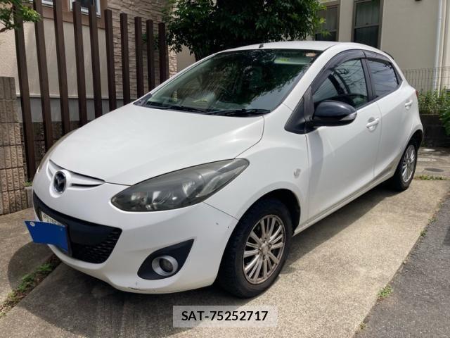 Mazda DEMIO 2013-08 7217667-0