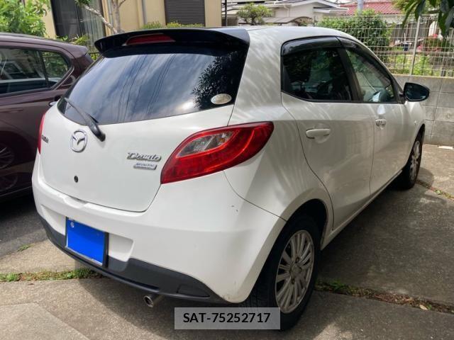 Mazda DEMIO 2013-08 7217667-2