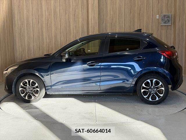Mazda DEMIO 2017-03 7217723-22