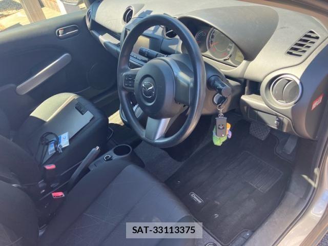 Mazda DEMIO 2013-09 7217669-17