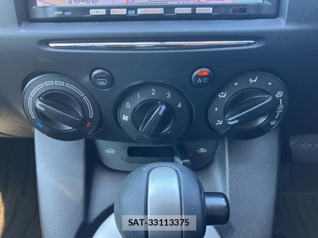Mazda DEMIO 2013-09 7217669-19