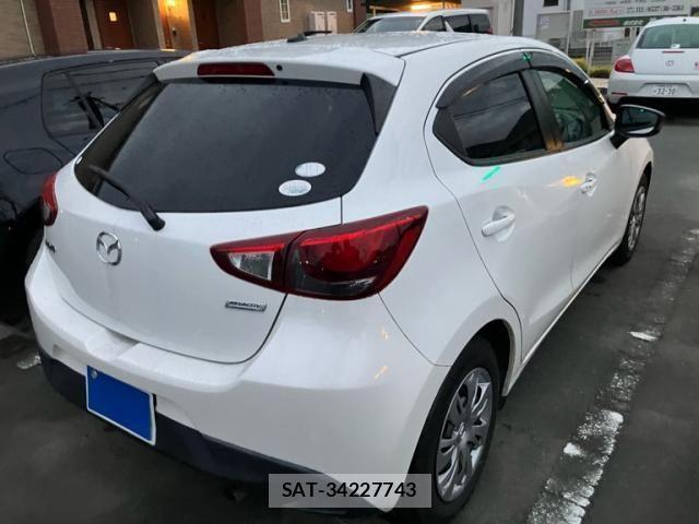 Mazda DEMIO 2015-10 7217707-3